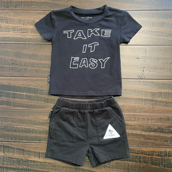 Tiny Tribe Black Shorts and T-Shirt Outfit - Picture 1 of 10